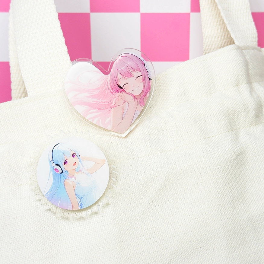 アクリルスタンドとして使えるアクリルクリップ&バッジ