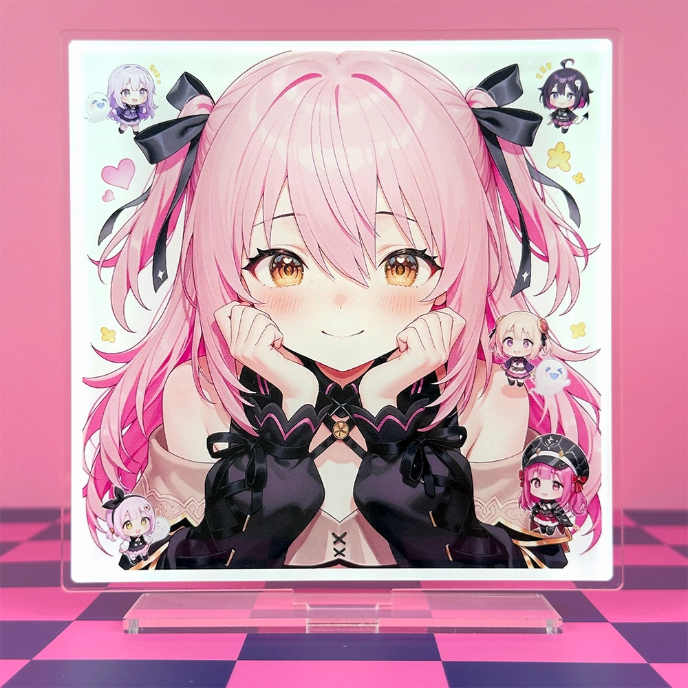 シンプルな円形や正方形アクリルスタンドは画像やデザインをバランス良く配置できます。